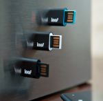 Память USB Flash RAM 16 Gb Leef Fuse Charcoal Matte/Blue магнитный черно/синий [LFFUS-016GBR]